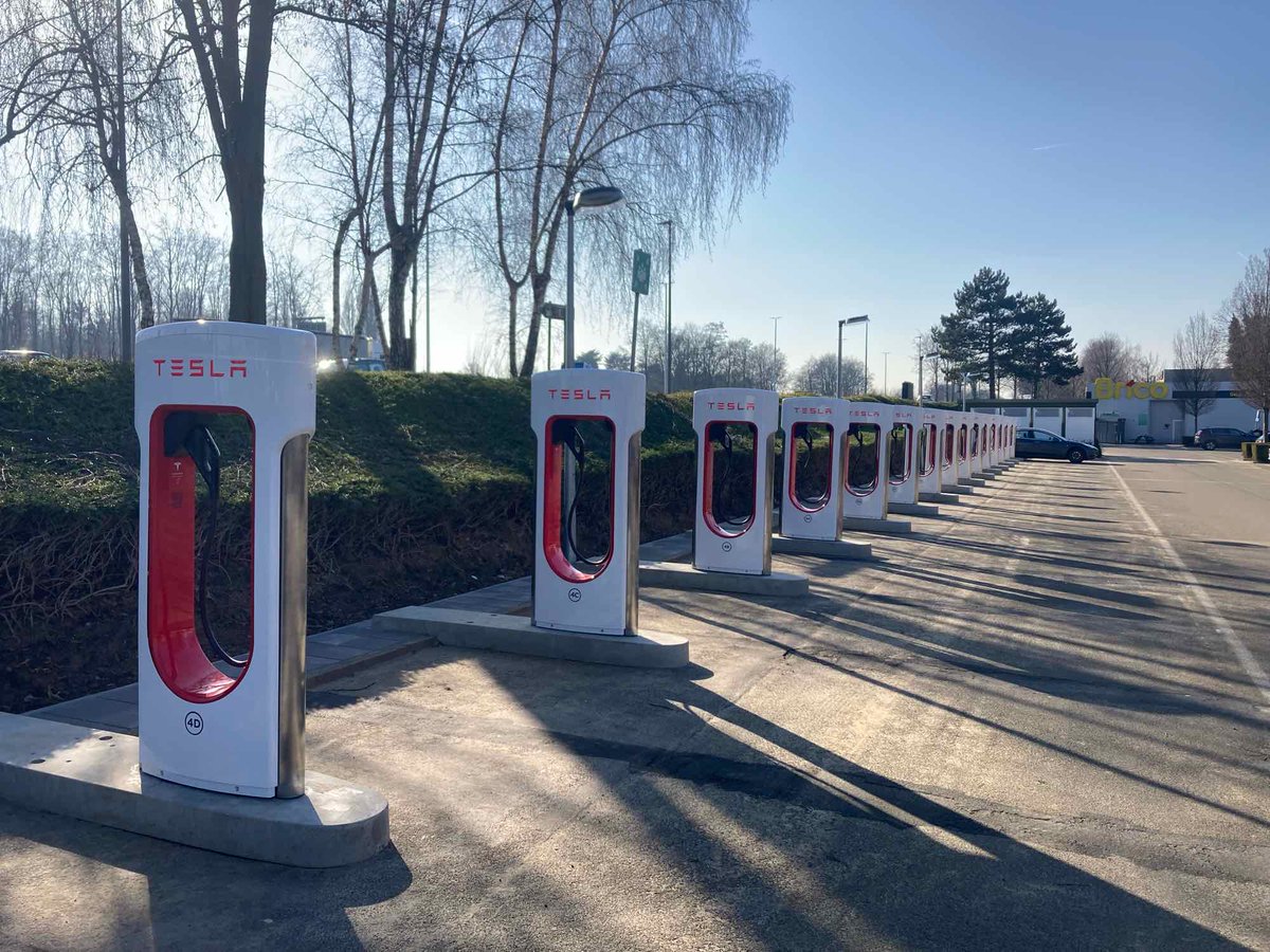 New Tesla Supercharger: Zaventem, Belgium (16 stalls) https://t.co ...