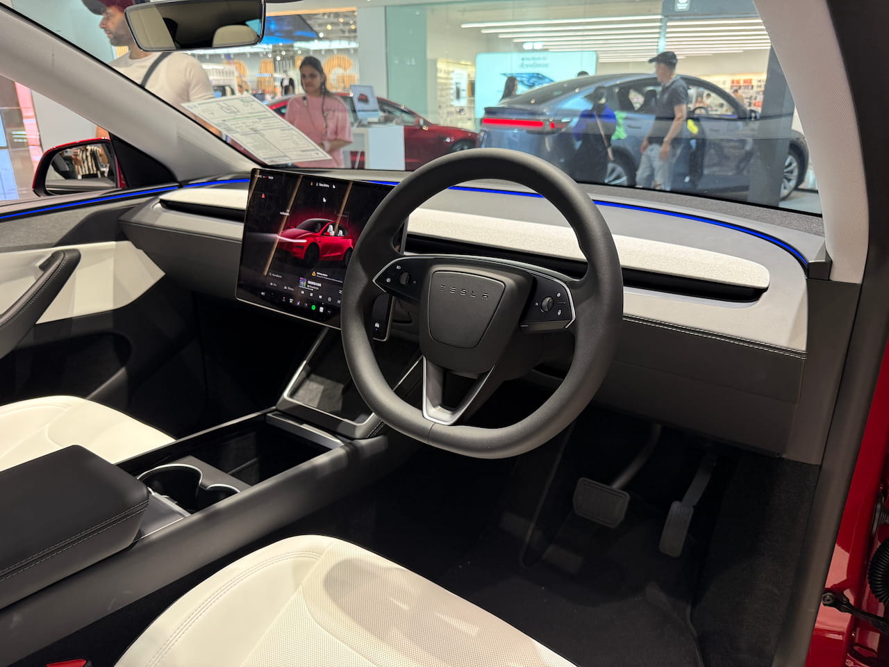 First Look Review: The Tesla Model Y refresh (Juniper) is a ...