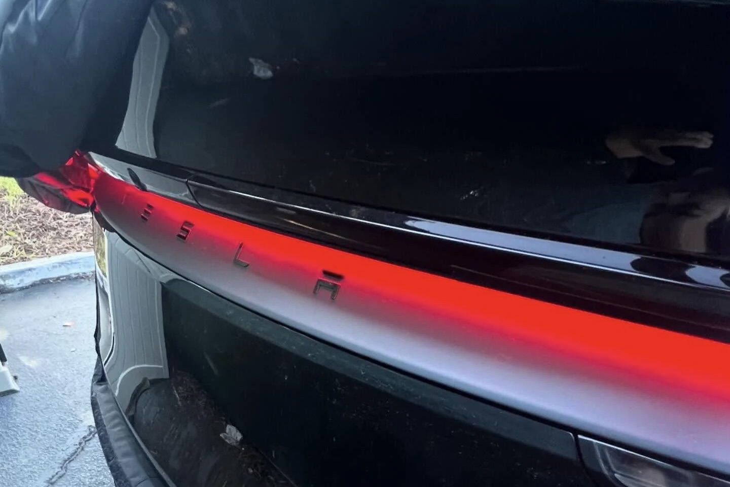 The redesigned Tesla Model Y 'Juniper' might have a new rear light ...